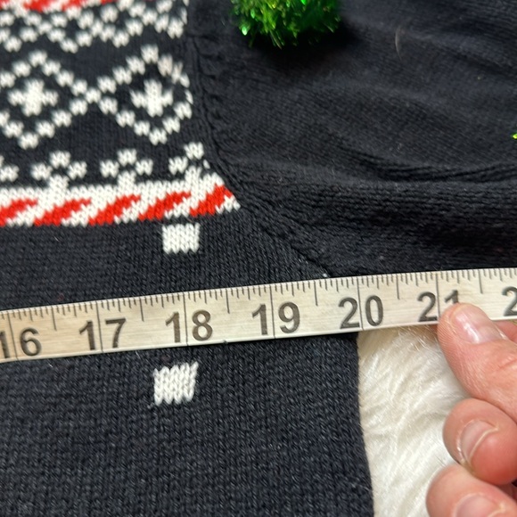 HOLIDAY Sweater Nutbuster Size Medium - Picture 5 of 7